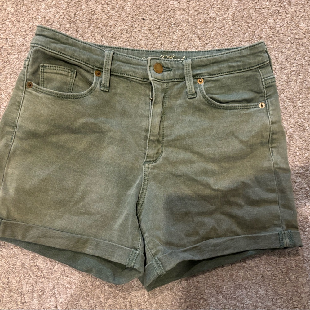 Universal Thread Sage Green Jean Shorts